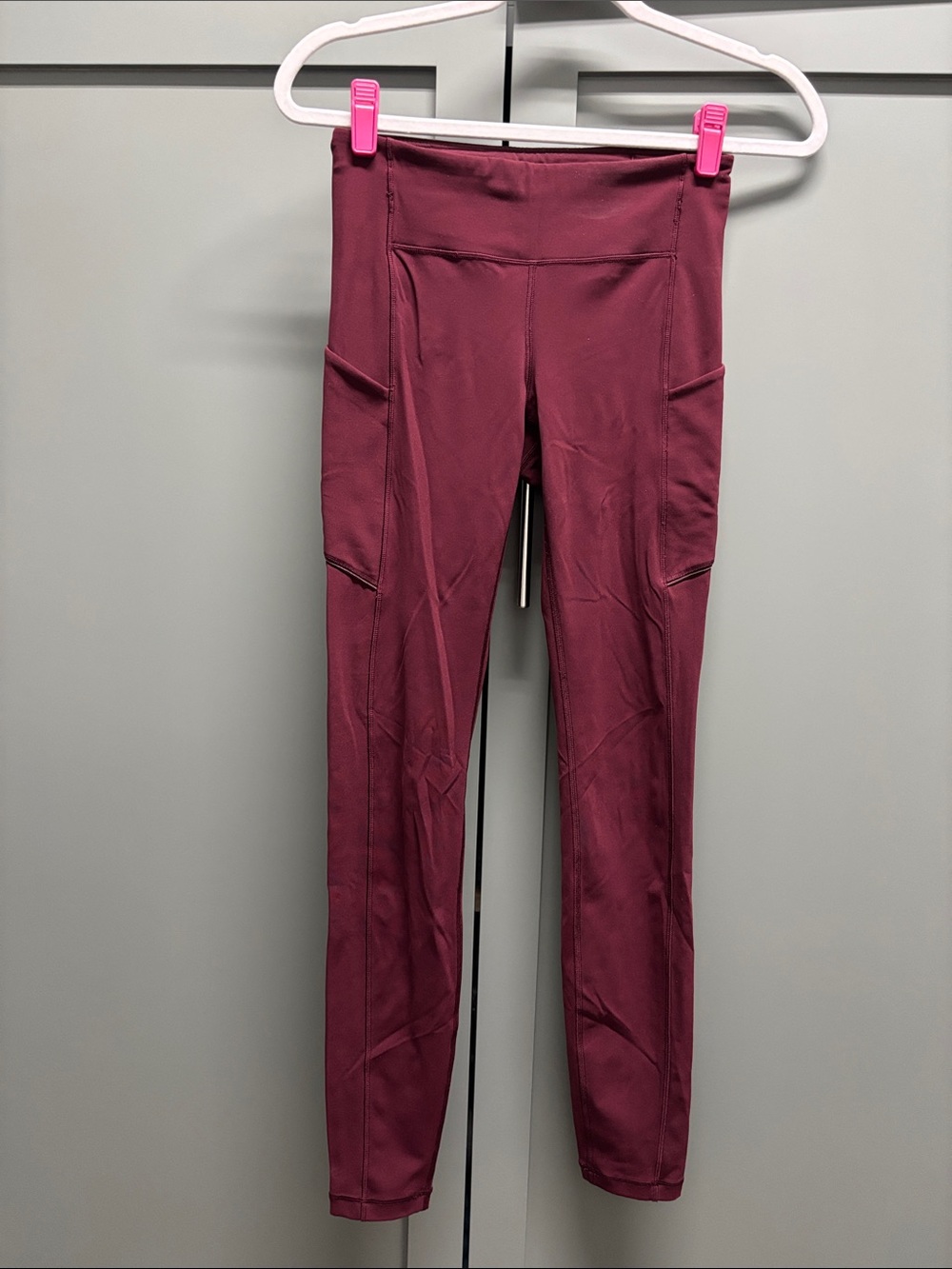 Lululemon High-Waist Women's Active Leggings in Deep Wine